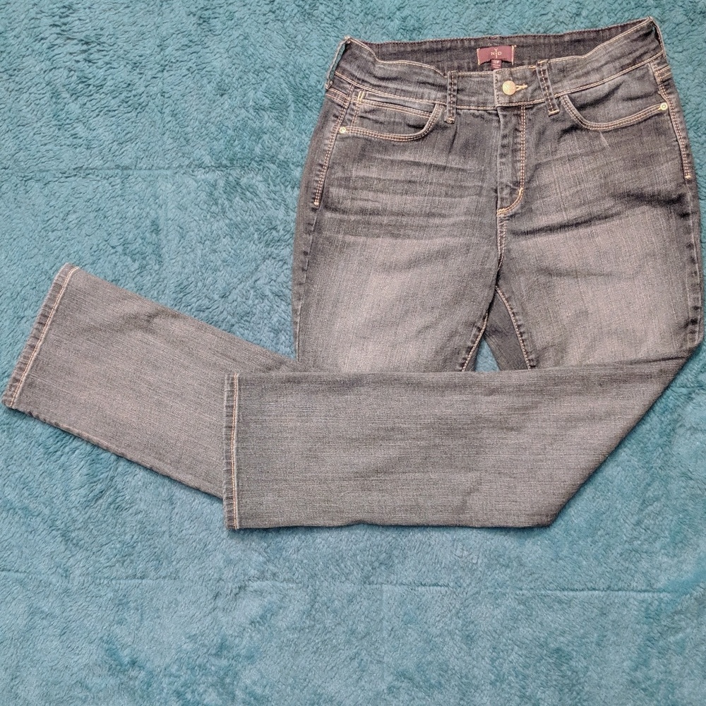 👖HP! NYDJ Straight Leg (Almost New) Size 10 P